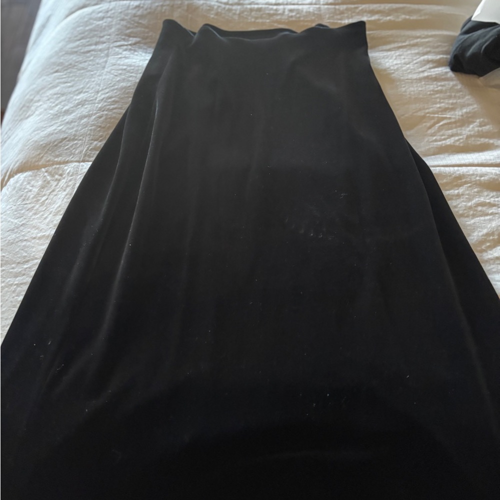 Chic Black Velvet A-Line Skirt